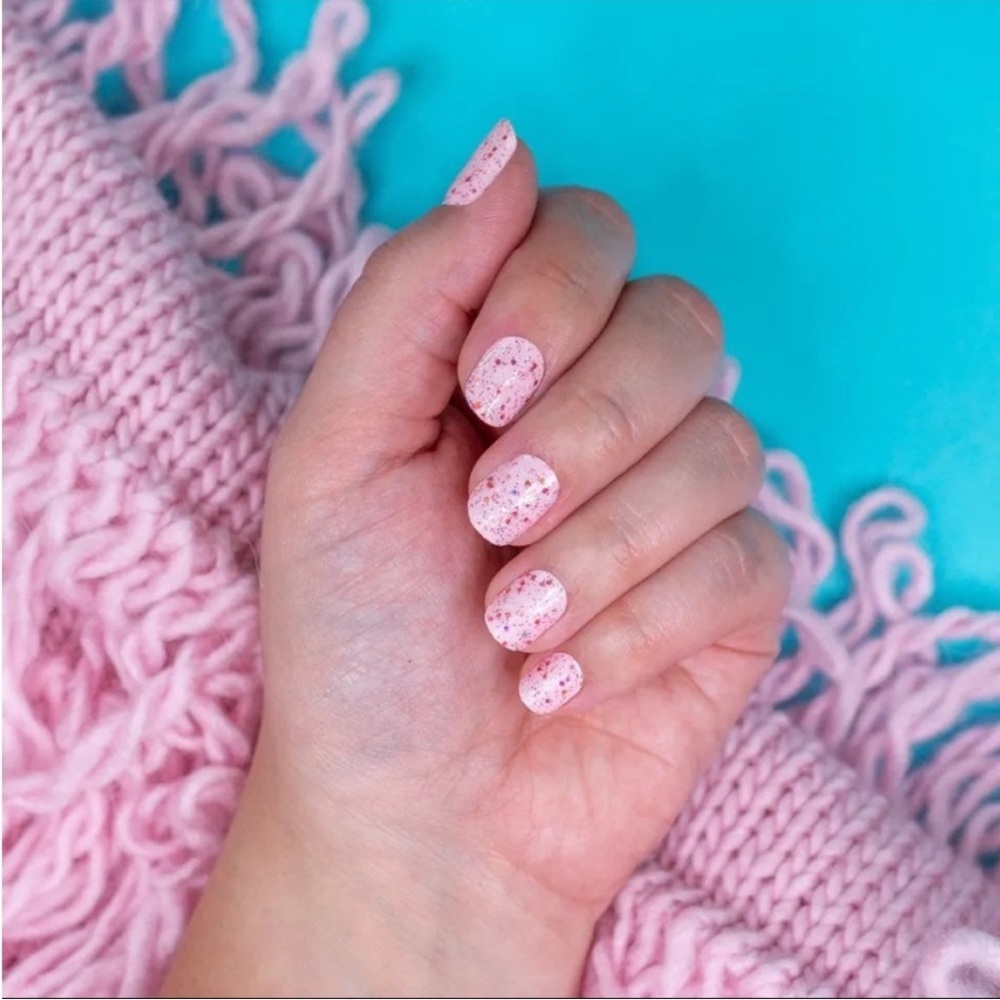 *Retired* Color Street: Pink Warrior | Breast Cancer Awareness Pastel Glitter - Picture 6 of 15